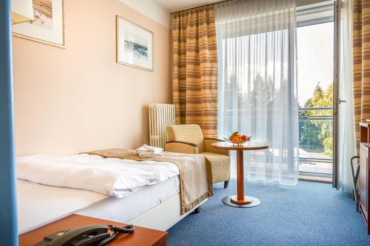 Hotel Marttel Карлові Вари Екстер'єр фото